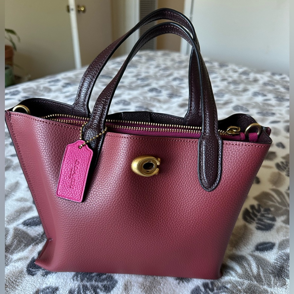 Polished Pebble Leather Willow Tote 24 with Convertible Straps *NEW*